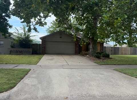 6128 S Madison Place, Tulsa, OK 74136