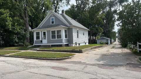 3212 Indiana Ave, Sioux City, IA 51106