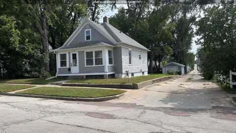 3212 Indiana Ave, Sioux City, IA 51106