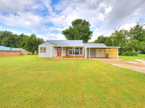 785 NW 3rd Street, Minco, OK 73059