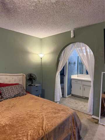 6905 Talbot Canyon Road, Oklahoma City, OK 73162