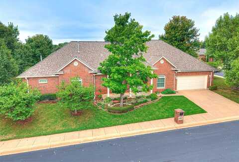 13817 Crest Glen Road, Edmond, OK 73013