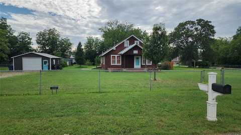 202 S 12th Street, Tecumseh, OK 74873