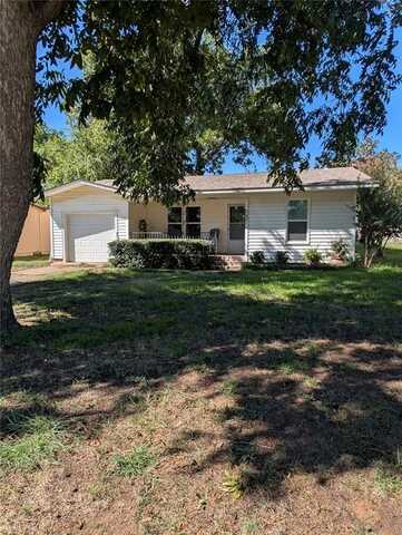 821 Austin Road, Graham, TX 76450