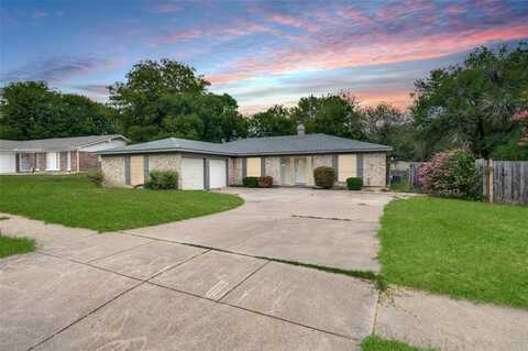 9704 Leland Lane, Benbrook, TX 76126