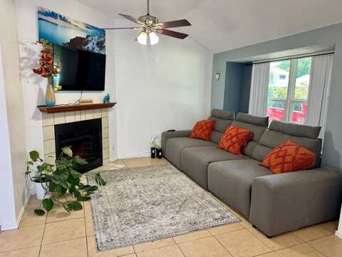 4813 Thistledown Drive, Fort Worth, TX 76137