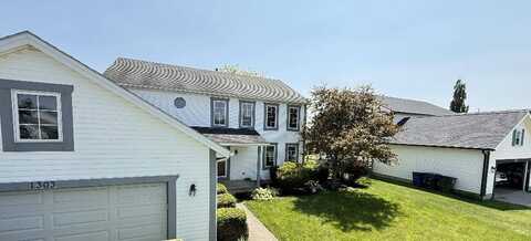 1303 Finch Dr, Bowling Green, OH 43402
