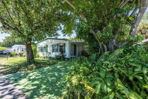 555 4th Street, Vero Beach, FL 32962