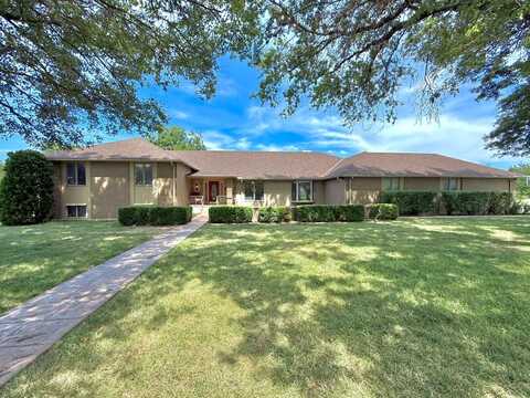 810 S Denman, Chanute, KS 66720