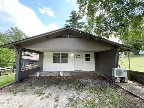 624 1/2 E South Street, Neosho, MO 64850