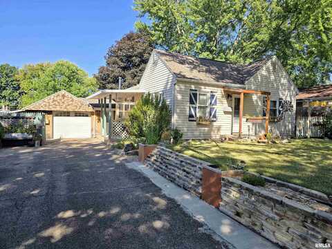 1117 N 16TH Street, Pekin, IL 61554