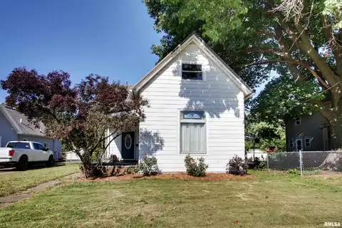 1319 N 12TH Street, Quincy, IL 62301