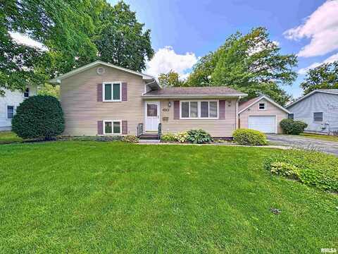 303 N WEST Street, Cambridge, IL 61238