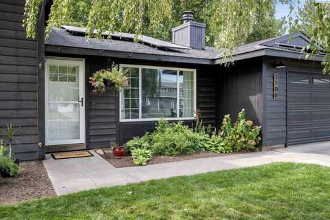 1108 S Belfair St, Kennewick, WA 99338