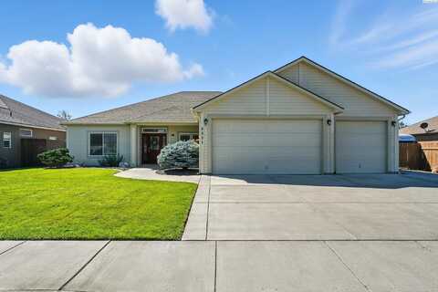 8901 W Clearwater Place, Kennewick, WA 99336