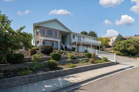 6009 W 26th Ave, Kennewick, WA 99338