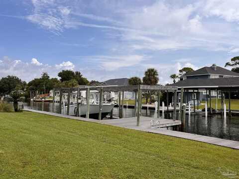 1054 Edgewater Ln, Gulf Breeze, FL 32563