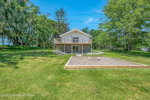 453 Cedar Drive, Long Pond, PA 18334