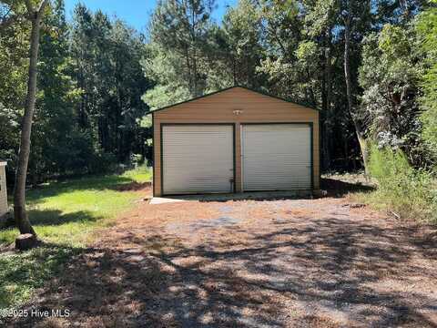 130 Robinson Lane, Carthage, NC 28327