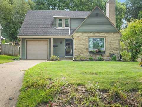 131 Oak Knolls, ROCKFORD, IL 61107