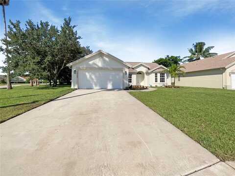 12785 Meadowbreeze Dr, Wellington, FL 33414
