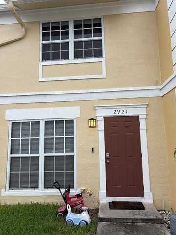 2921 Dorchester Ln, Hollywood, FL 33026