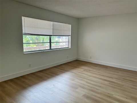 241 SE 9th Ave, Pompano Beach, FL 33060