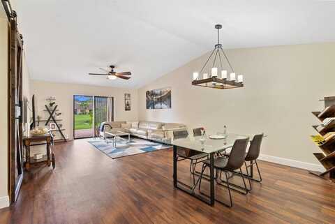 6734 Bridlewood Ct, Boca Raton, FL 33433