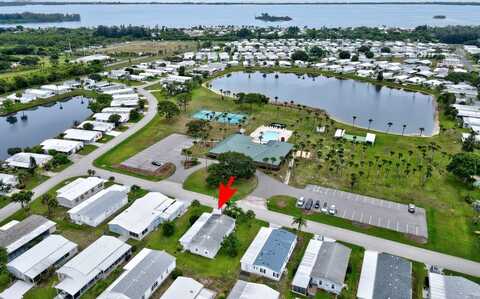 7648 Kyak Court unit: Q16, Micco, FL 32976