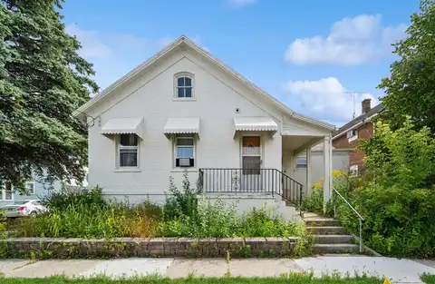 1121 S 19TH Street, MANITOWOC, WI 54220