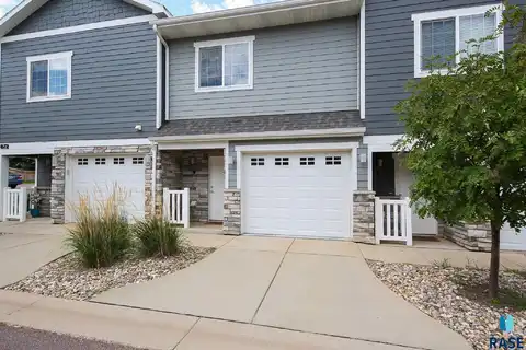 872 S Sycamore Ave, Sioux Falls, SD 57110