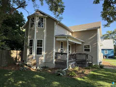101 N Lincoln St, Marion, SD 57043
