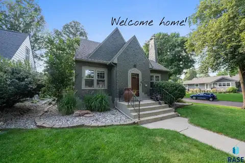 1701 S Carter Pl, Sioux Falls, SD 57105