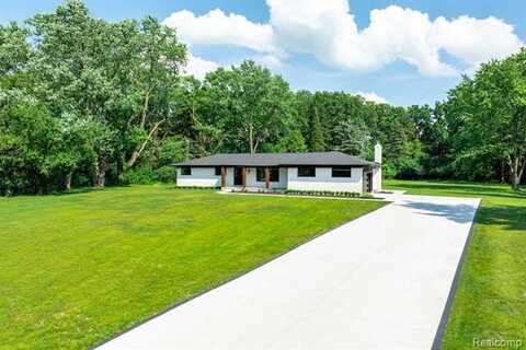 6284 Malvern Drive, Troy, MI 48098