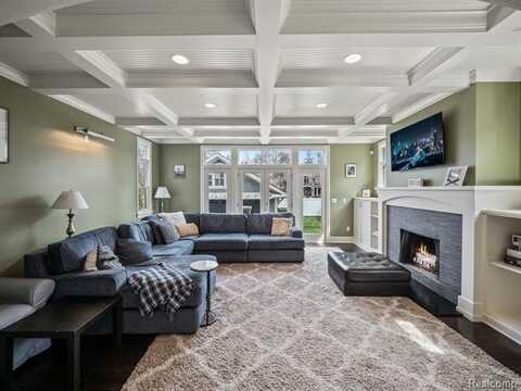 731 S BATES Street, Birmingham, MI 48009