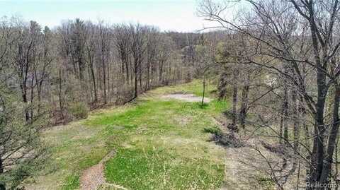 0000 Brookdale Rd, Bloomfield Hills, MI 48304