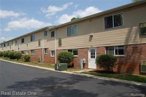 5299 HIGHLAND Road, Waterford, MI 48327