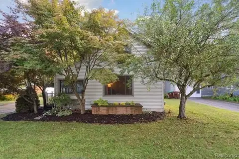 131 W South Street, Williamston, MI 48895