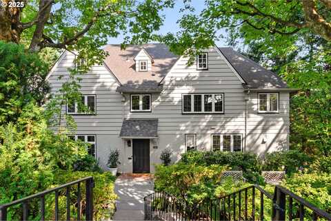 3415 SW BRENTWOOD DR, Portland, OR 97201