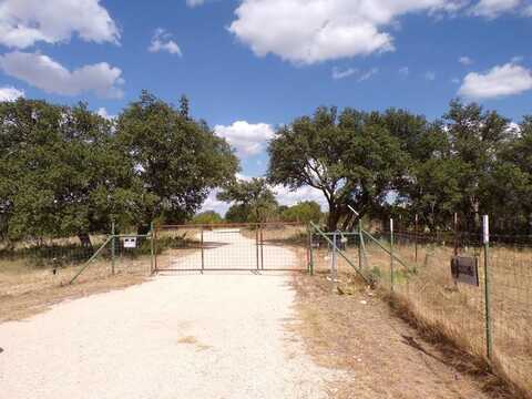 22266 Chula Vista Rd, Christoval, TX 76935