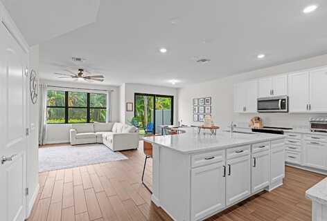 8209 Cinch Way, Lake Worth, FL 33467
