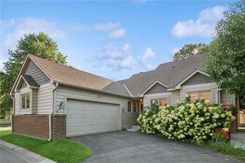 613 Sullivan Drive NE, Columbia Heights, MN 55421