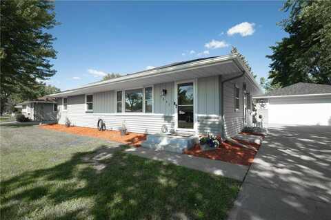 8843 Grospoint Avenue S, Cottage Grove, MN 55016