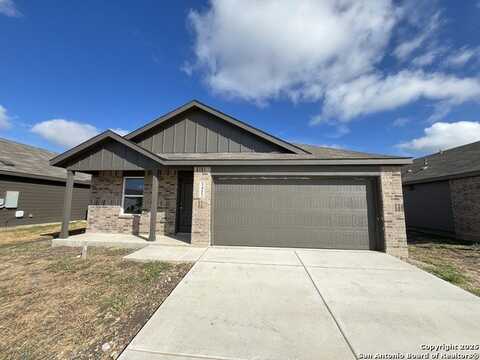 3452 canyon, Seguin, TX 78155