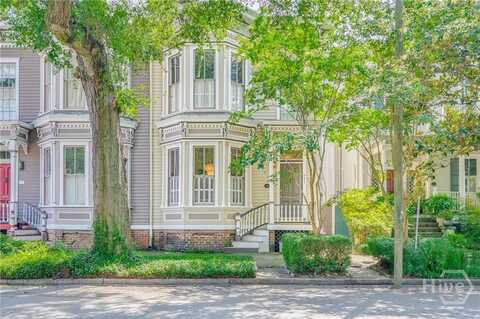 317 E Huntingdon Street, Savannah, GA 31401