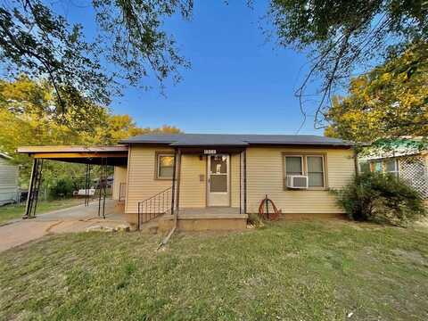 1311 N 9th St, Arkansas City, KS 67005