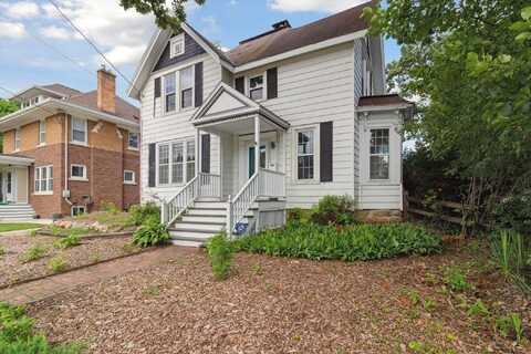 133 S Monroe Street, Stoughton, WI 53589