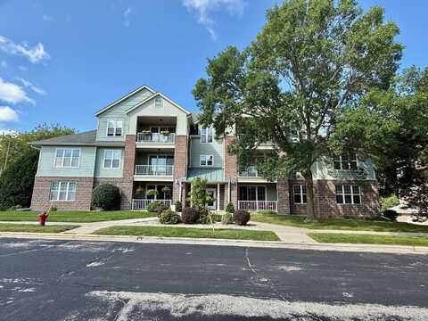 5510 Caddis Bend, Fitchburg, WI 53711