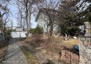 320 Sprague Avenue, Staten Island, NY 10307