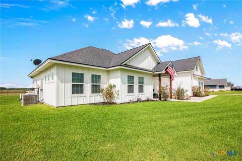 53 Meadow Creek Drive, Inez, TX 77968